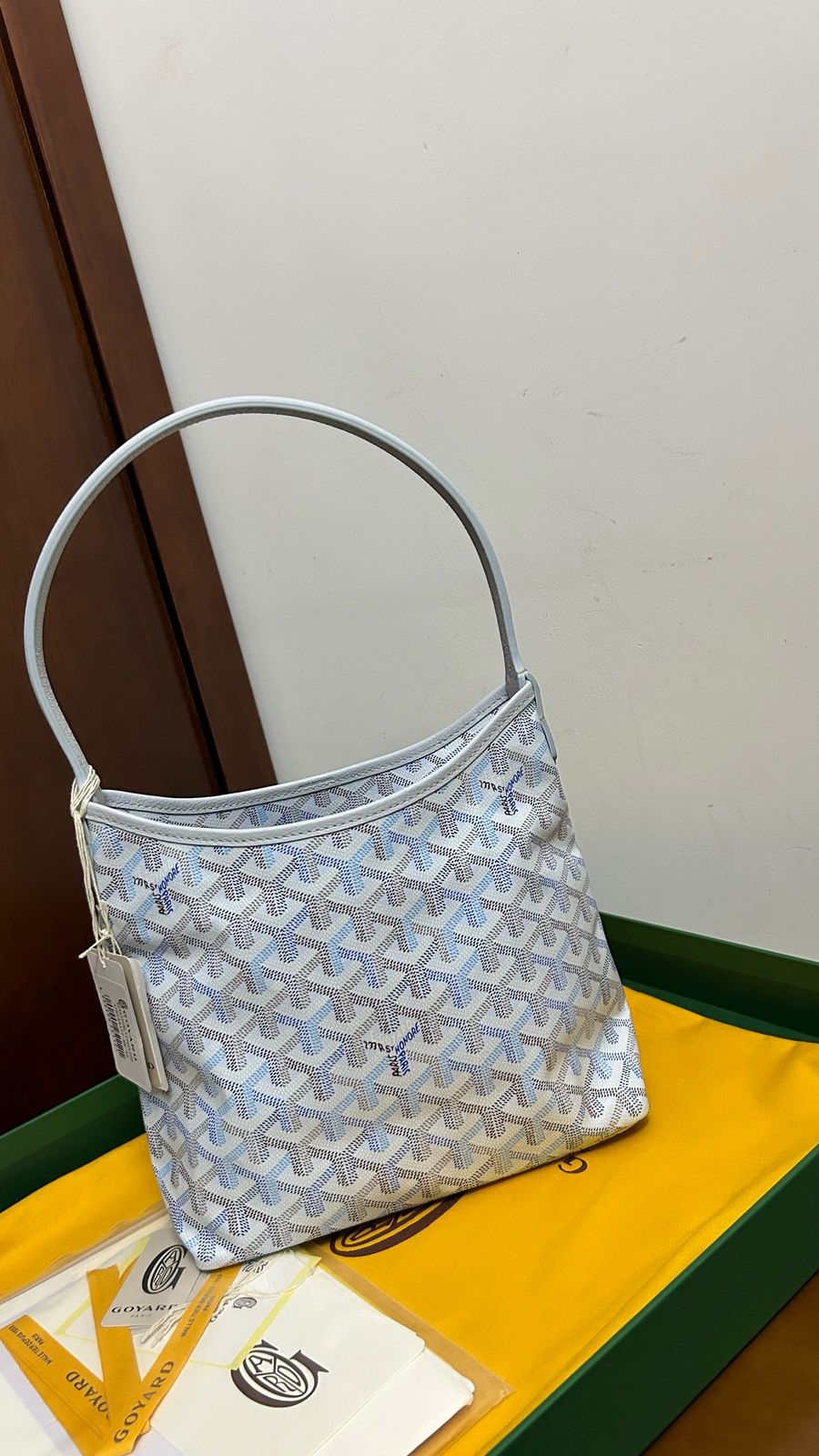 Mini hobo