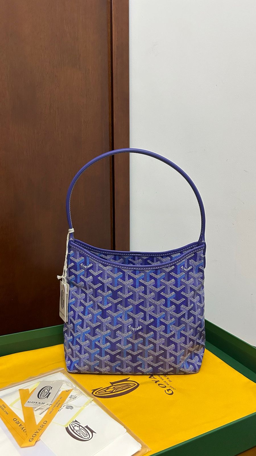Mini hobo