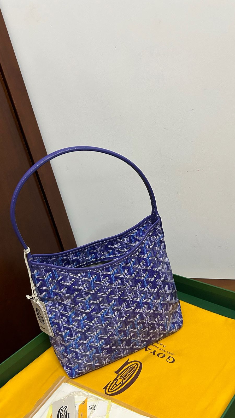 Mini hobo