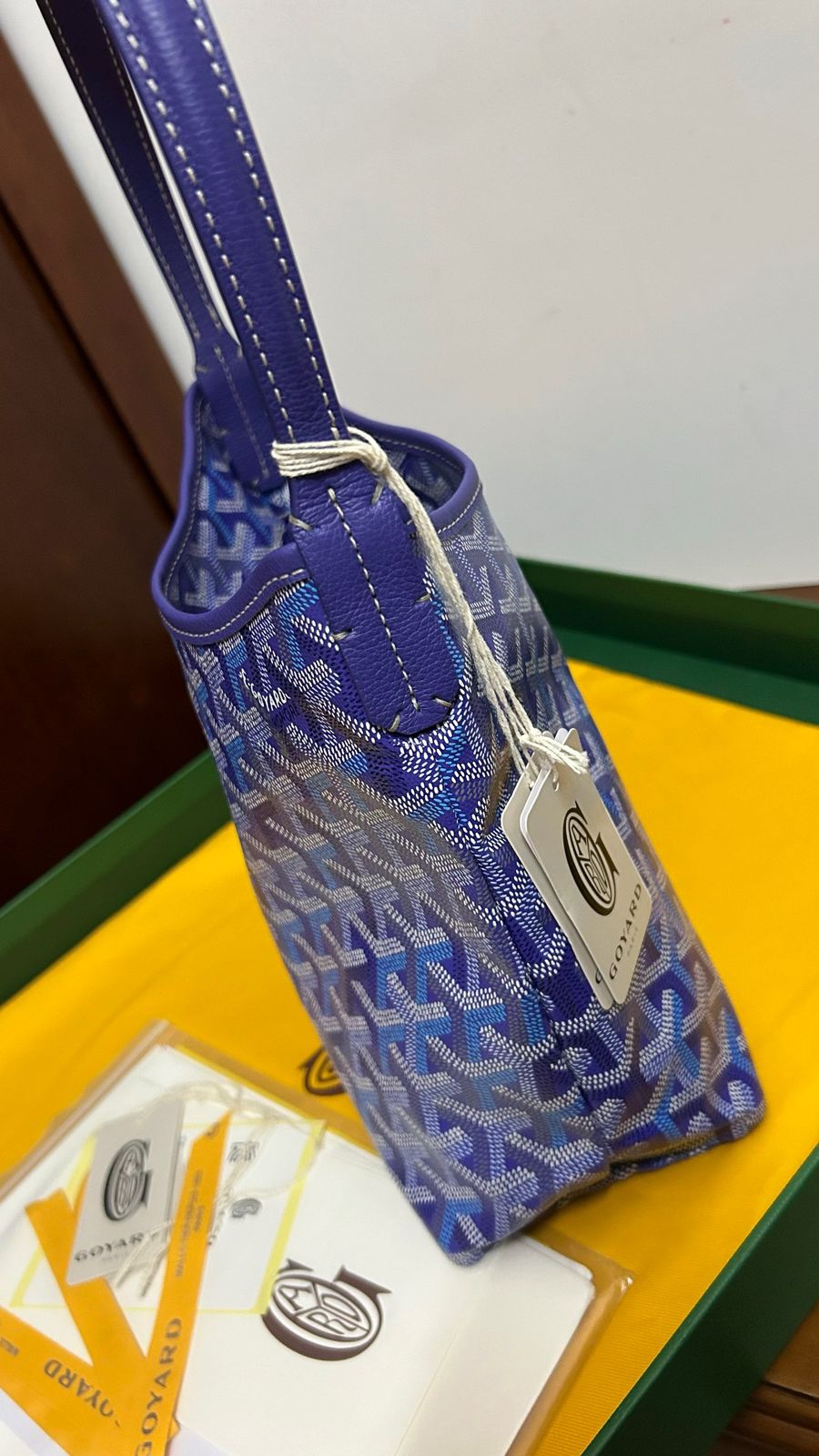 Mini hobo
