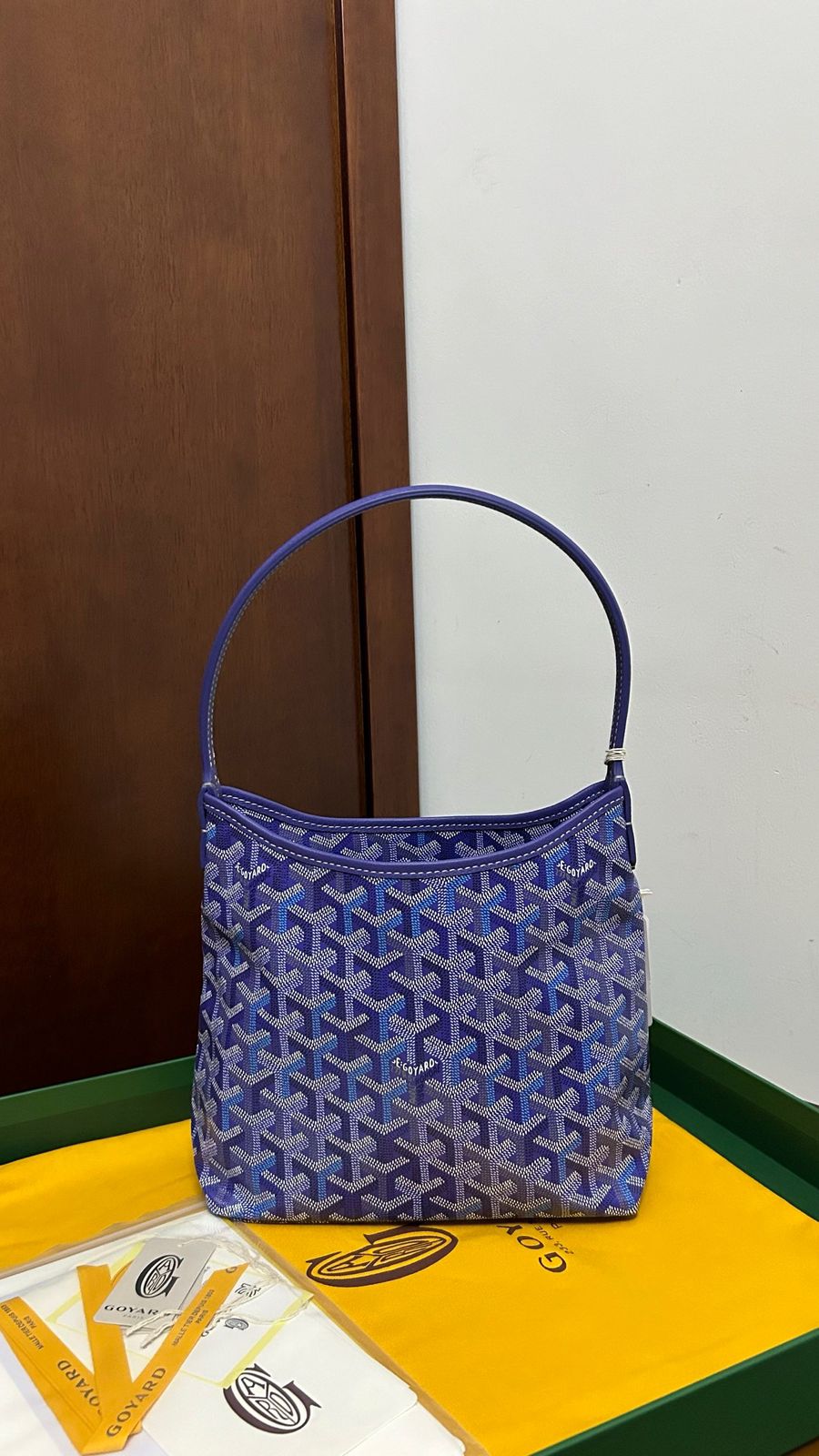 Mini hobo