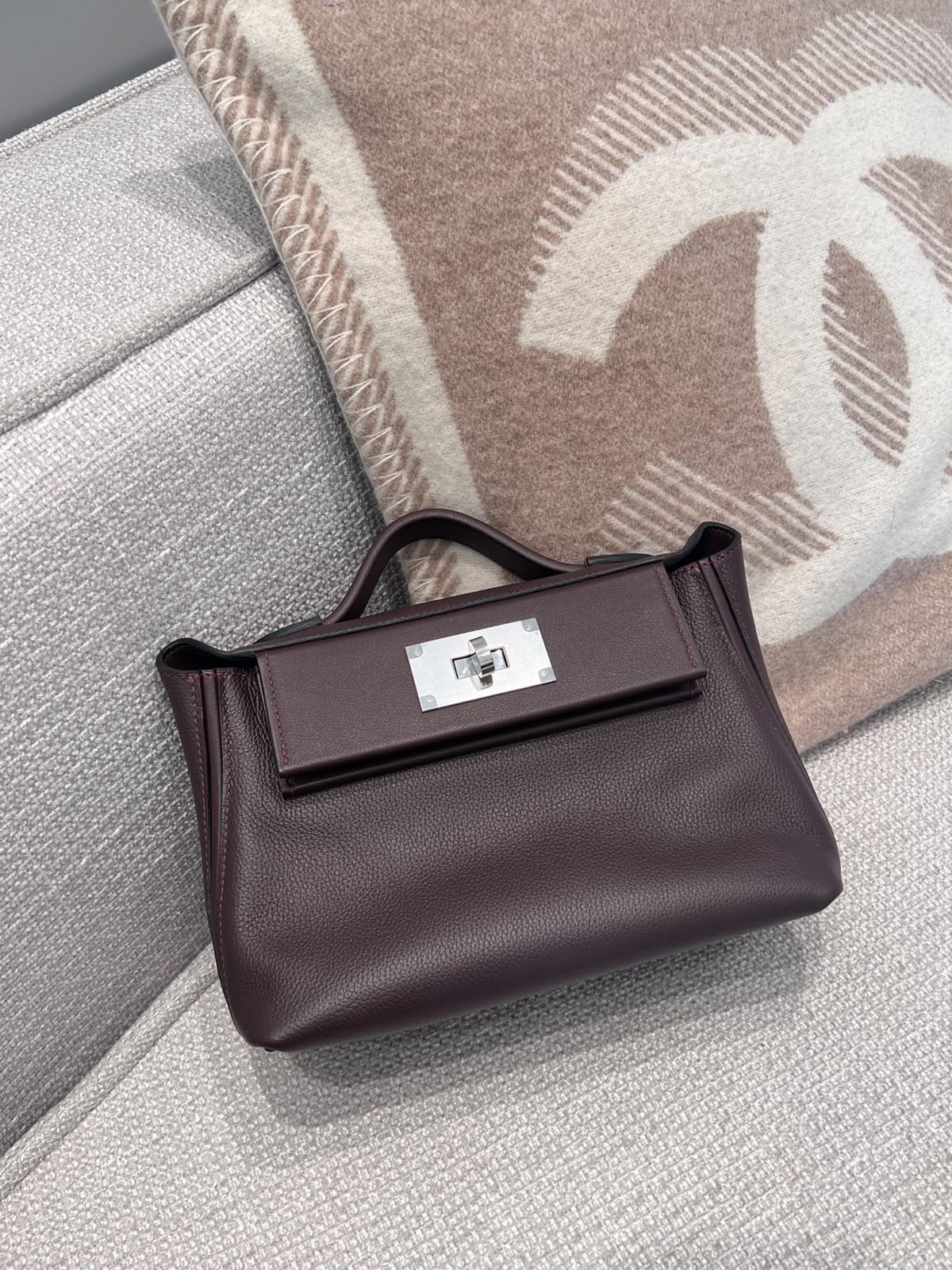 Mini 2424 rough sellier