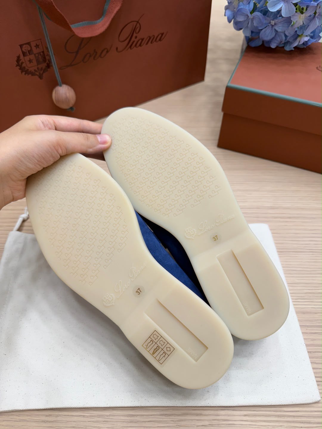 SUMMER CHARMS WALK LOAFER LIGHT BLUE