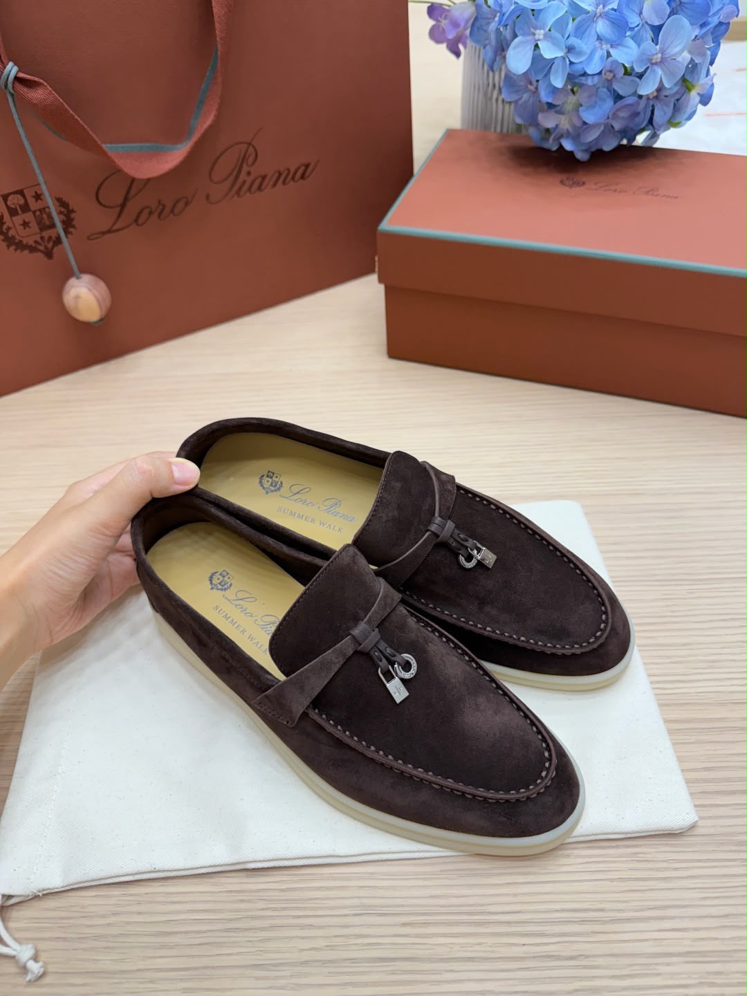 SUMMER CHARMS WALK LOAFER