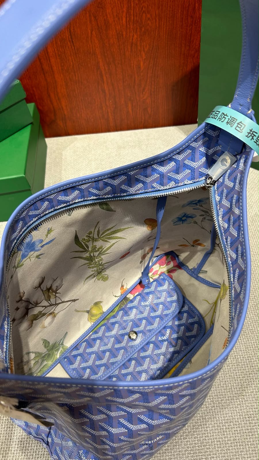 Big hobo bag