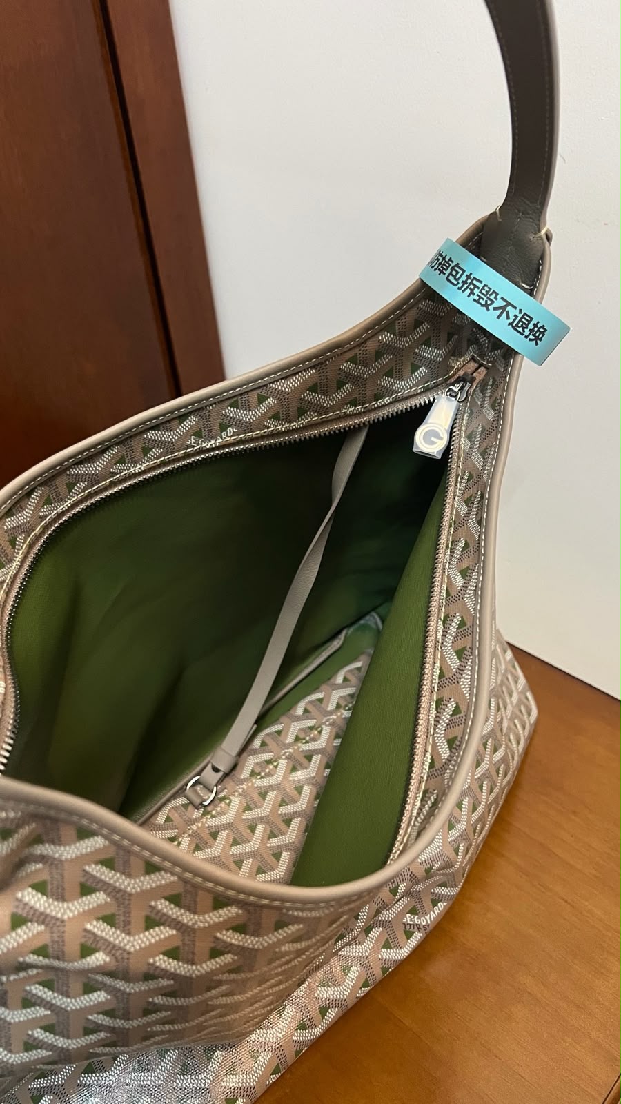 Big hobo bag
