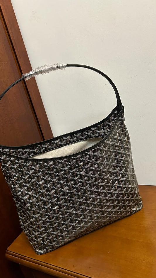 Big hobo bag