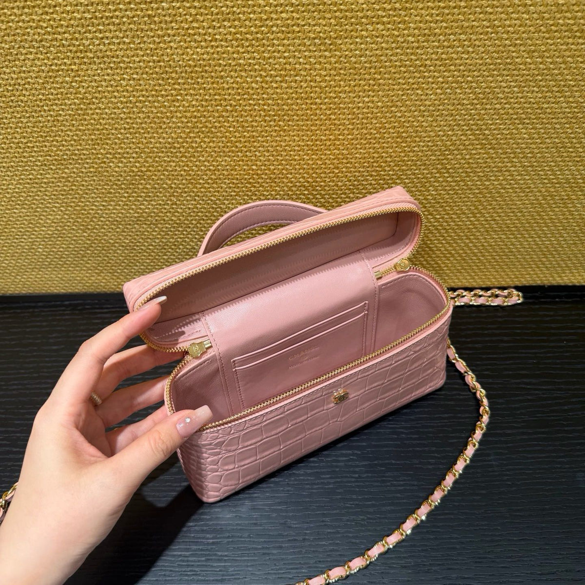 Crocodile classic vainty