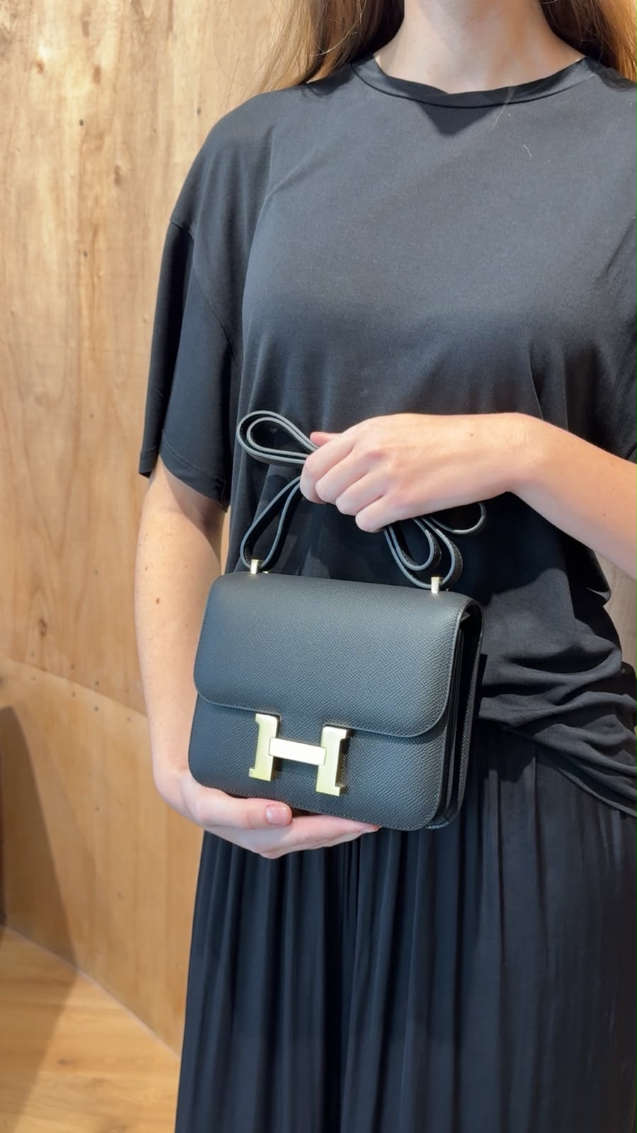 Constance 18 black gold hardware